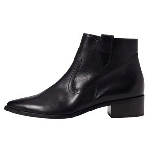 Paul Green Niche Pointed Toe Black Leather Bootie Women's Size 9